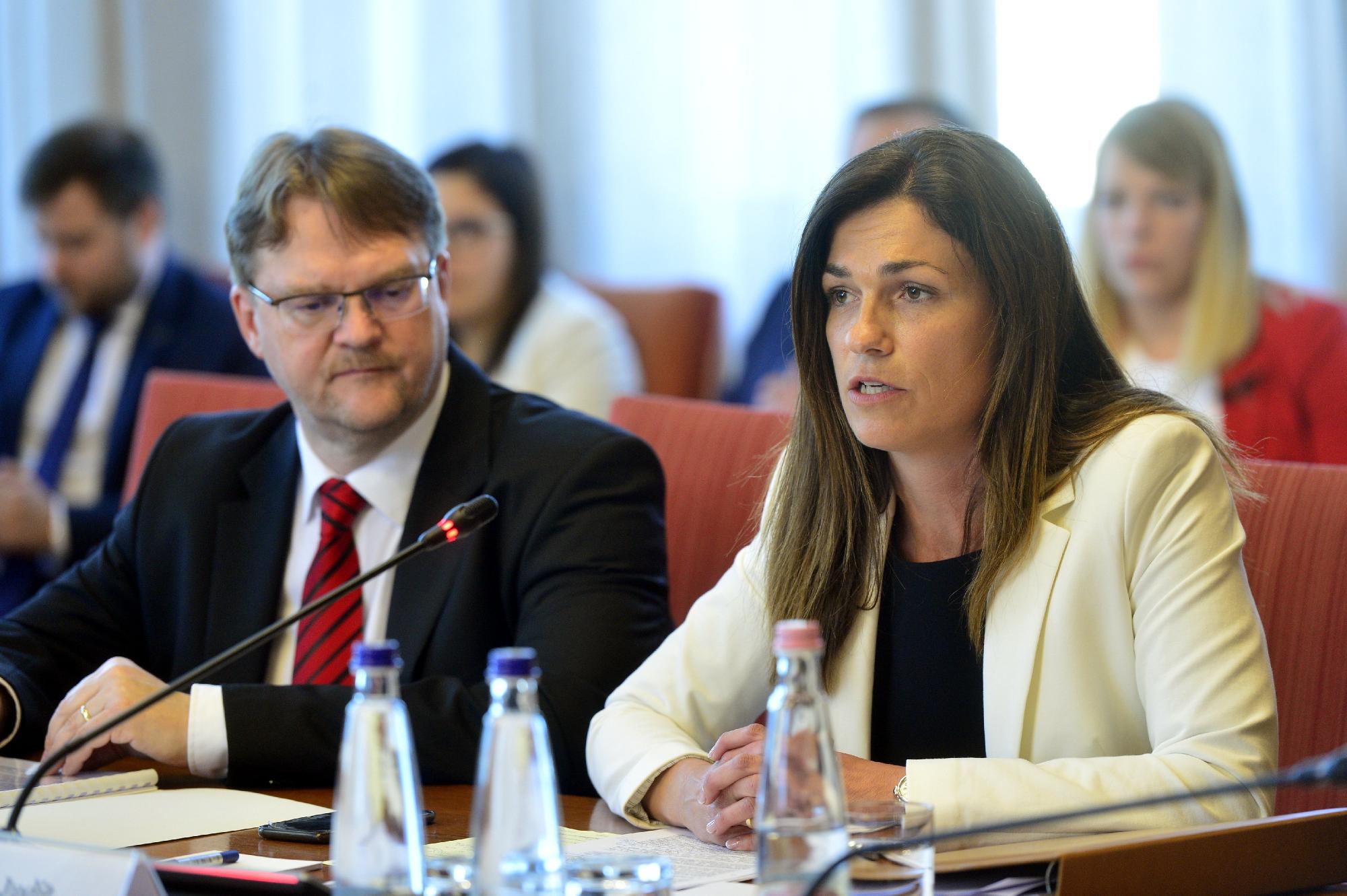 Miniszterjelöltek bizottsági meghallgatása